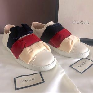 GUCCI leather sneakers with 3 bows